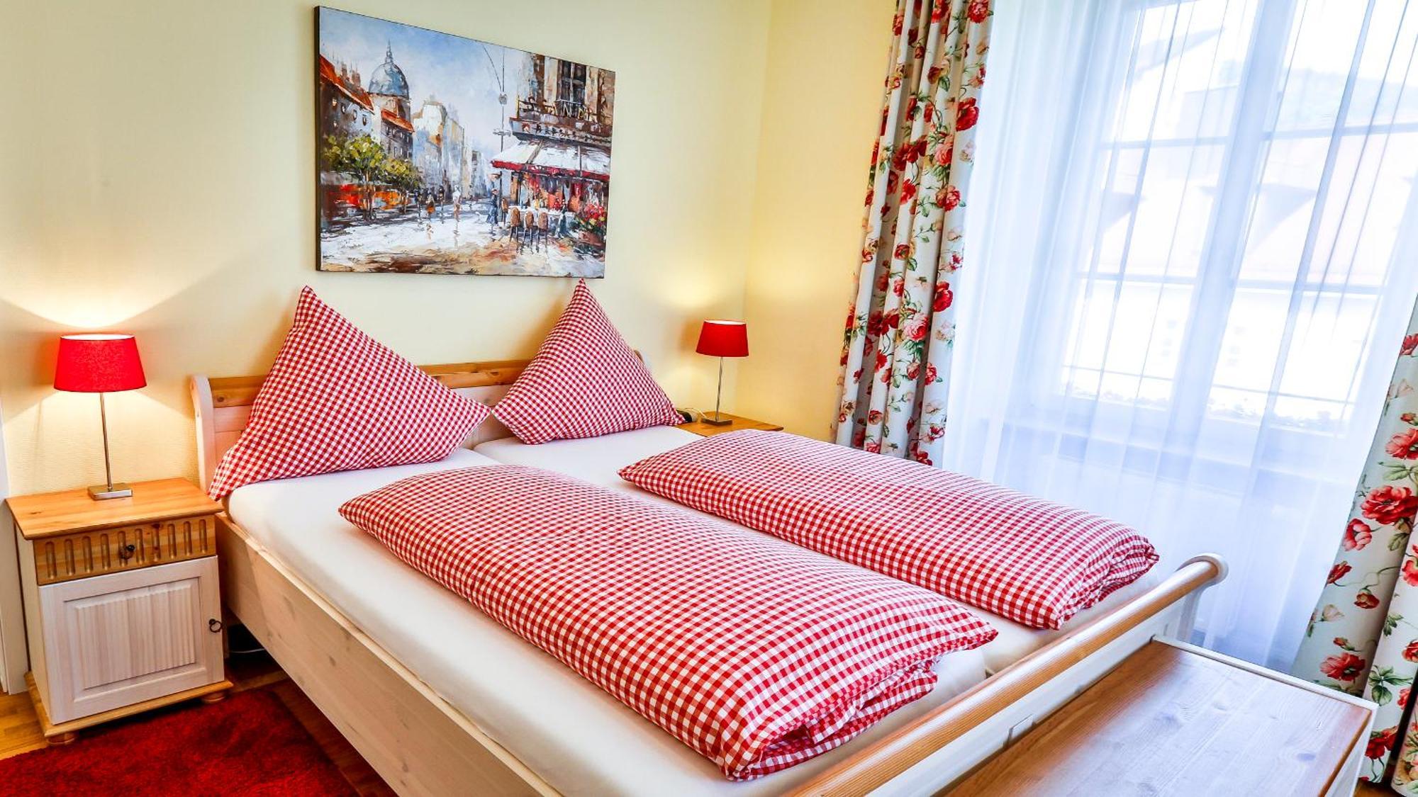 Hotel Zum Goldenen Loewen Μπάντεν-Μπάντεν Δωμάτιο φωτογραφία