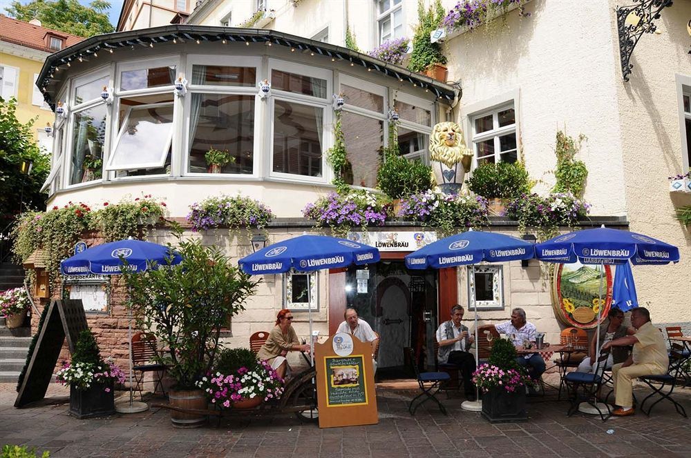 Hotel Zum Goldenen Loewen Μπάντεν-Μπάντεν Εξωτερικό φωτογραφία